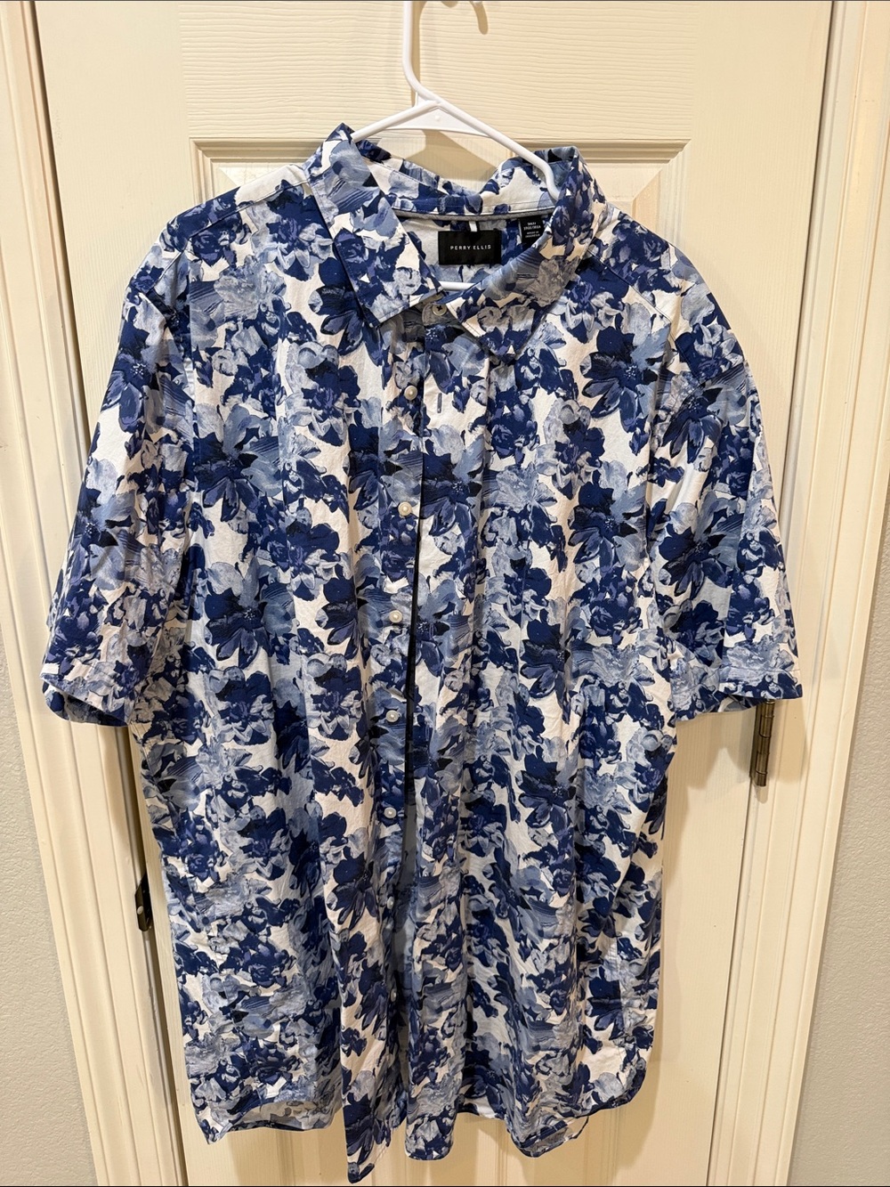 Perry Ellis Navy and White Floral Short-Sleeve Button-Down Shirt